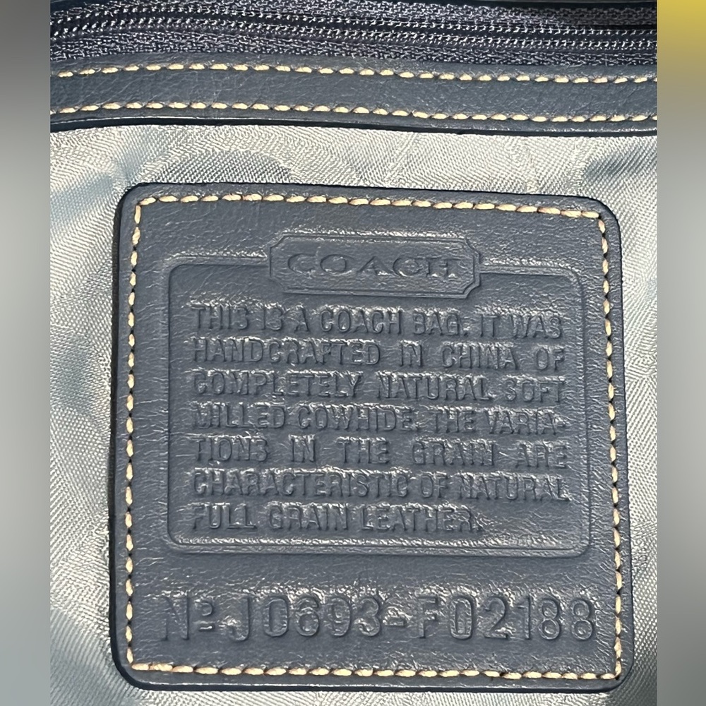 COACH Legacy East West Leather Shoulder Bag 02188 - Picture 11 of 12